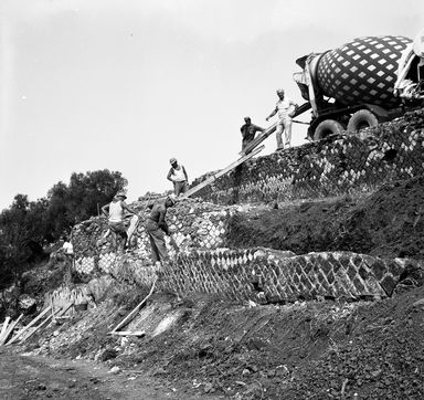 Articolo Alderighi 28 - agosto 1974 . consolidamento delle sostruzioni